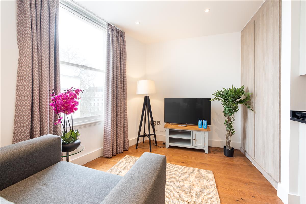 Property Image d86f58a2-803d-44a4-b381-64b9d841ec55