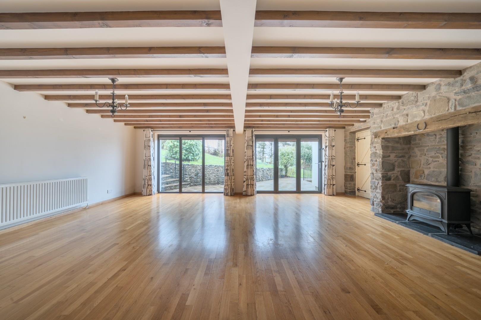 Property Image d880150c-4dc2-4940-a8de-6e70923e9226