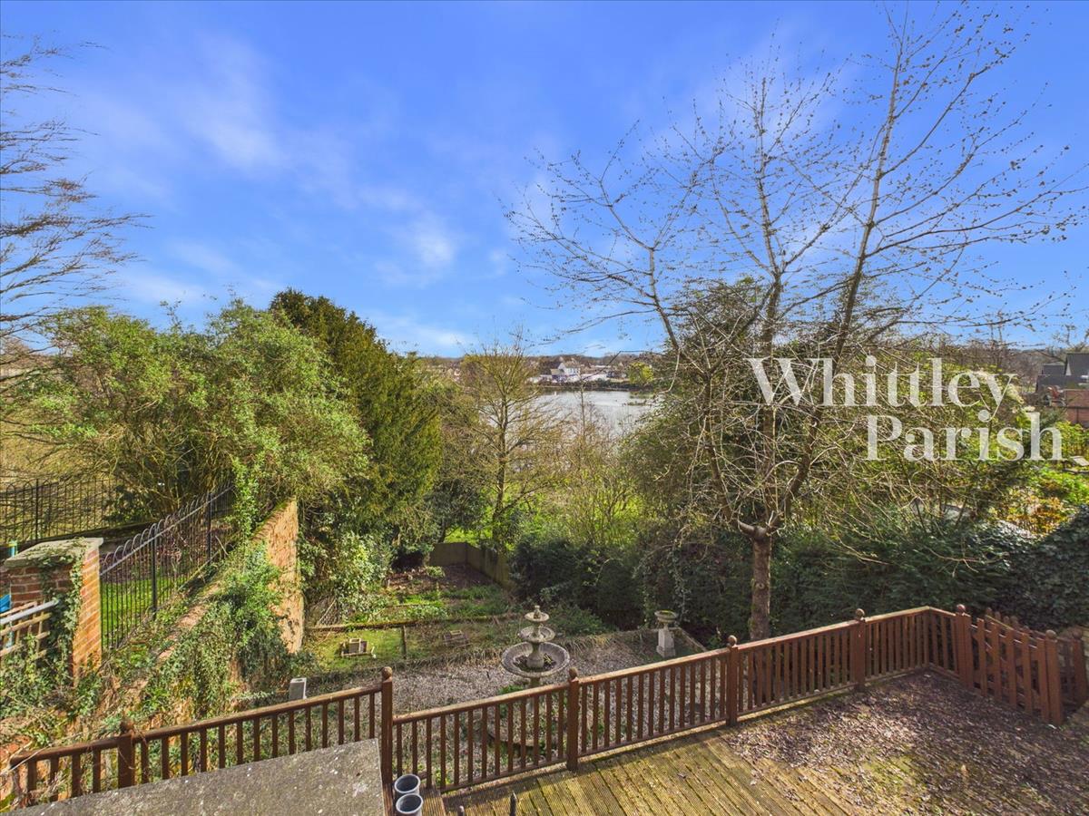 Property Image d8822792-aae4-499a-8bee-ba279347b656