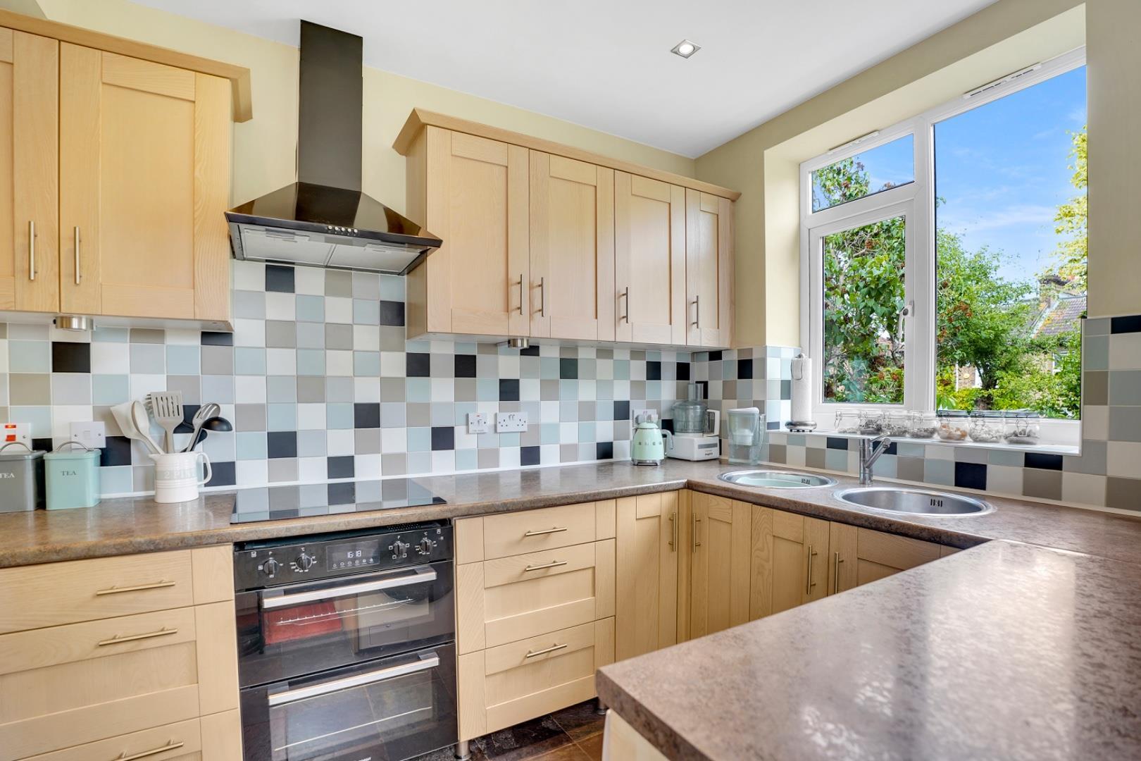 Property Image d884c592-2522-4307-b105-51b1345eda9a