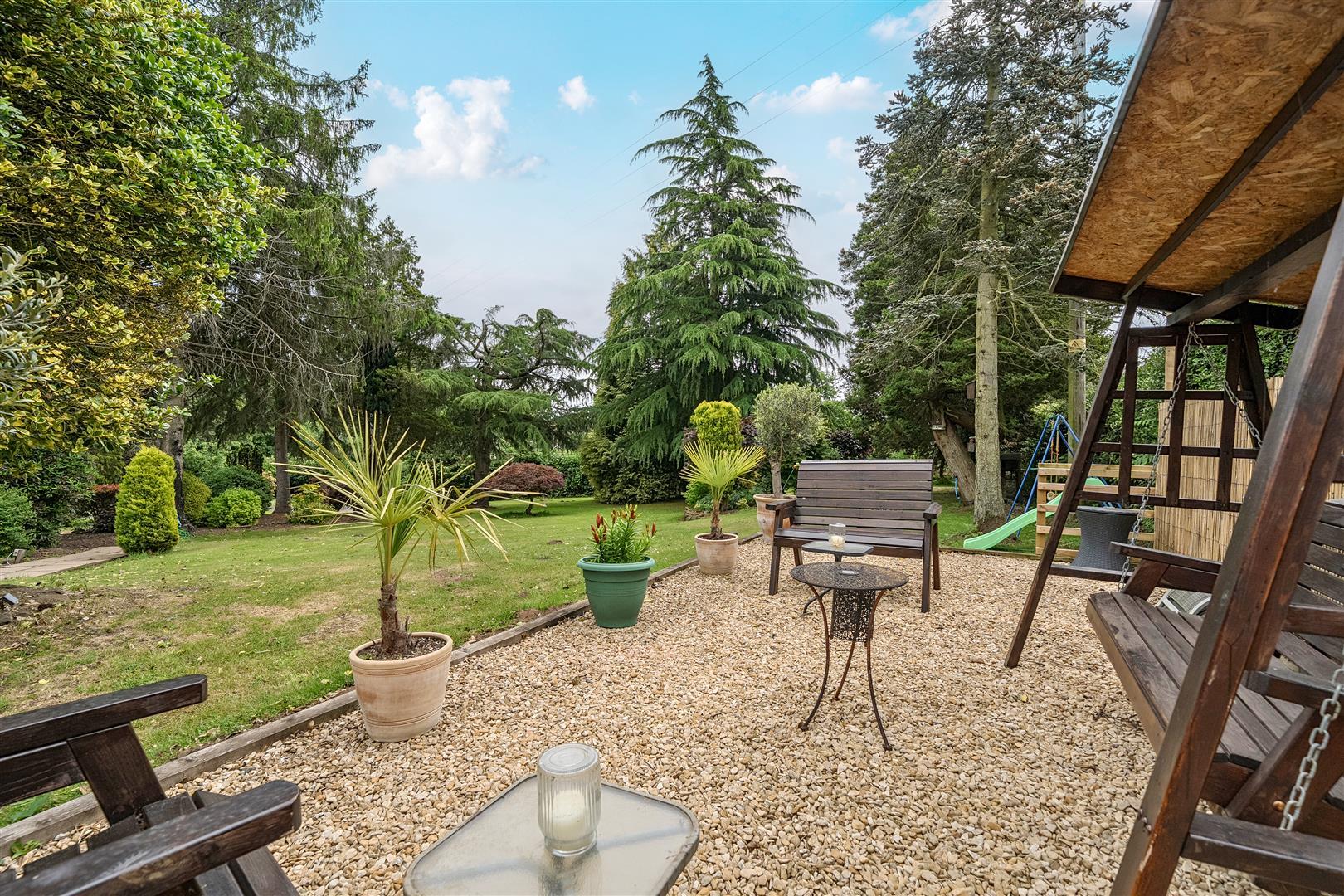 Property Image d884fdb2-98dd-4396-959e-110b7ca40a31