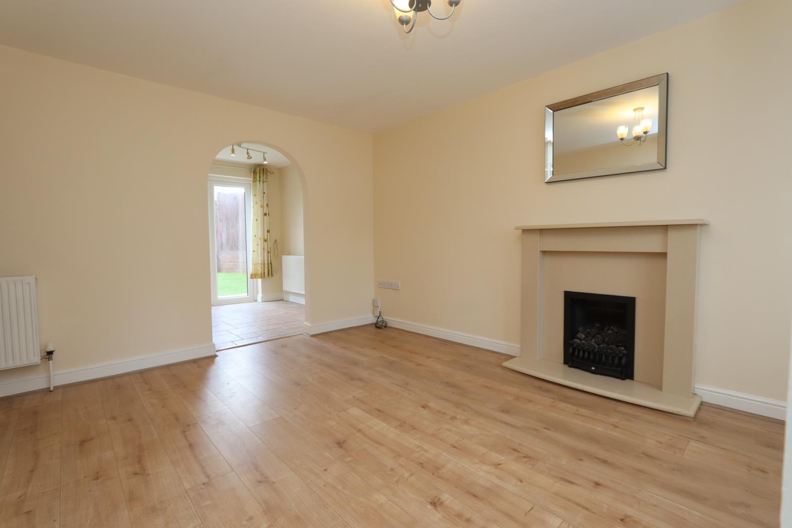 Property Image d8987b52-f37a-43e8-ad37-c9fd67dea6e7