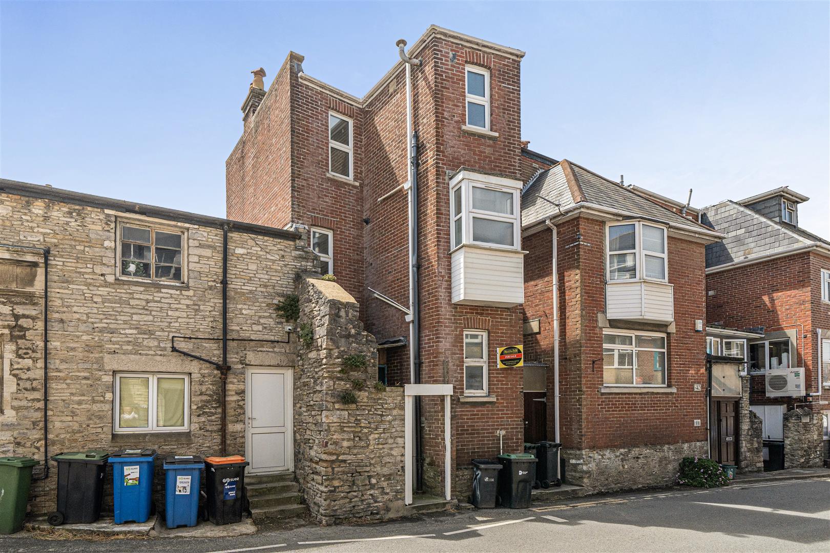 Property Image d89e310b-2c19-43c6-839d-f8fed97556e9