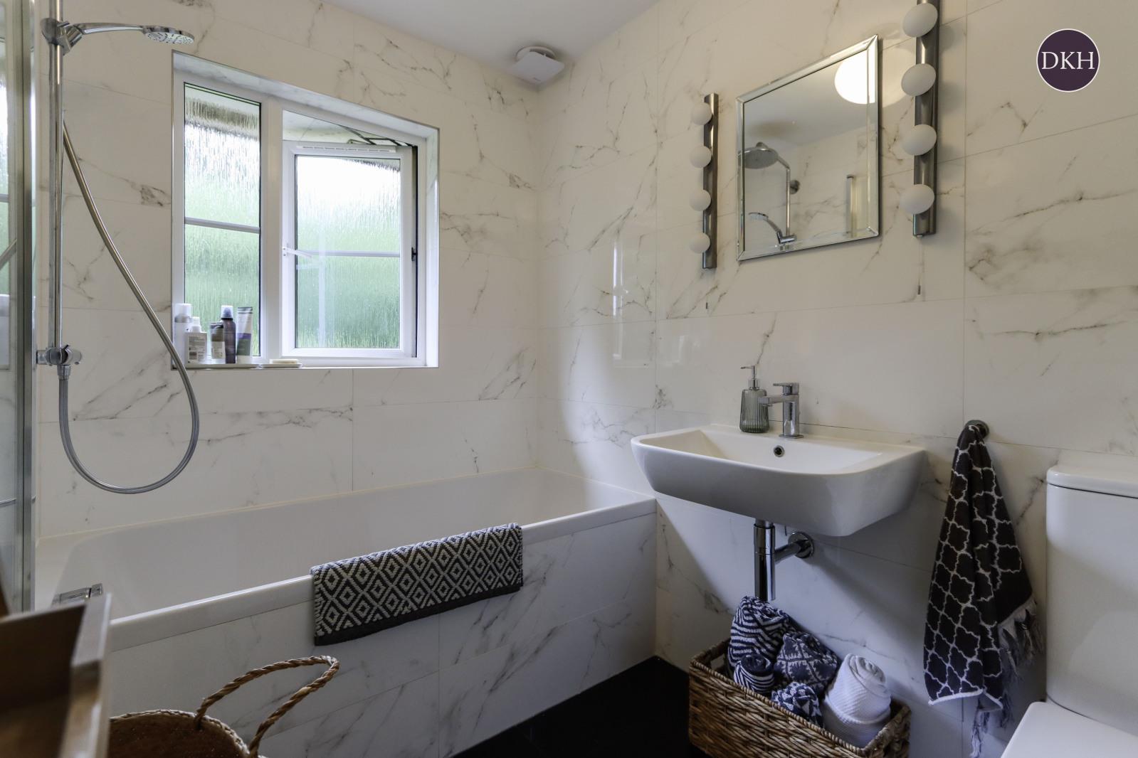 Property Image d8b89aa3-3936-4f34-8b31-f028cdc1893c