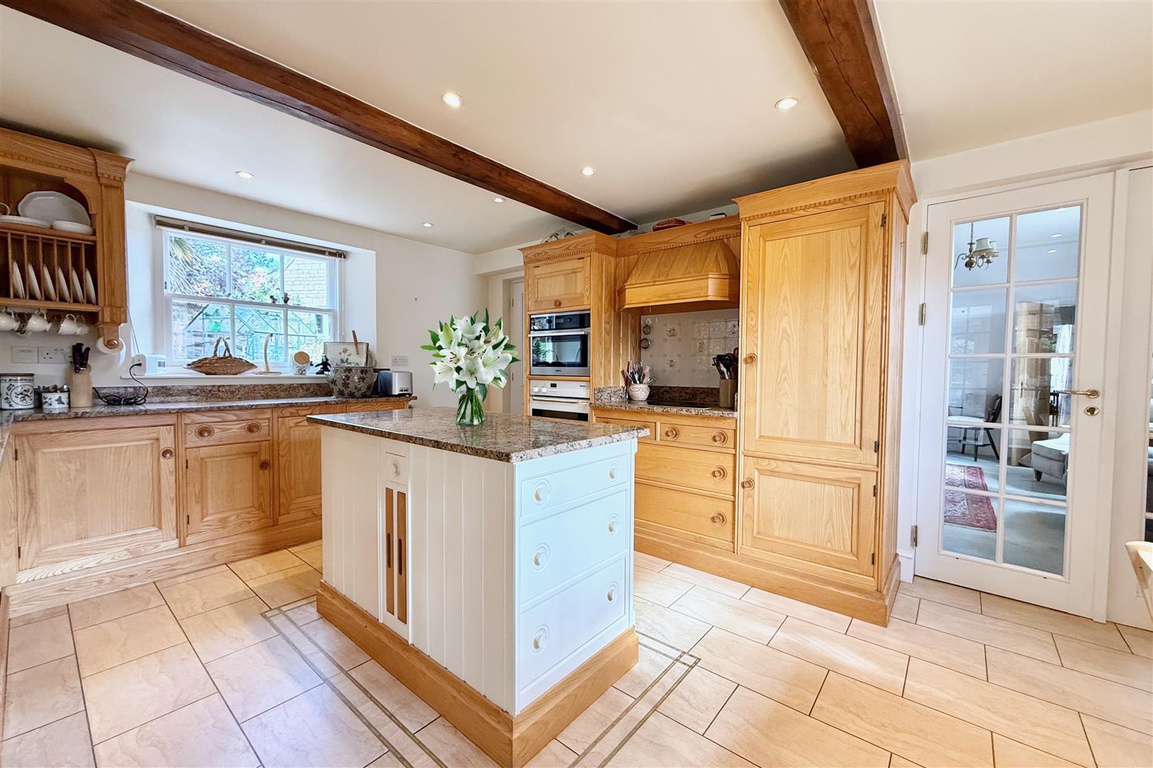 Property Image d8dd9a3a-7bcb-46a8-afd9-95e0dbf055e9