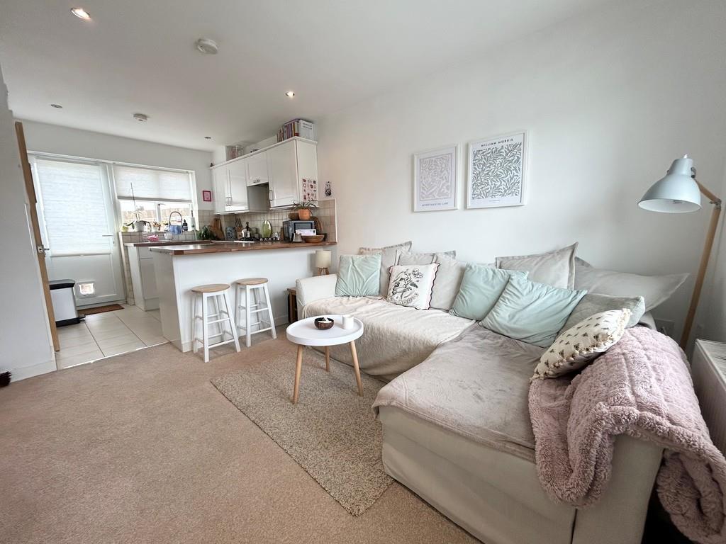 Property Image d926254c-450b-48b2-9c87-fe68a7ea9936