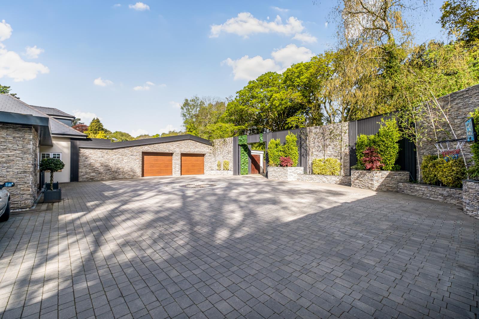 Property Image d92a38e6-a808-490e-9363-84003e7a959b