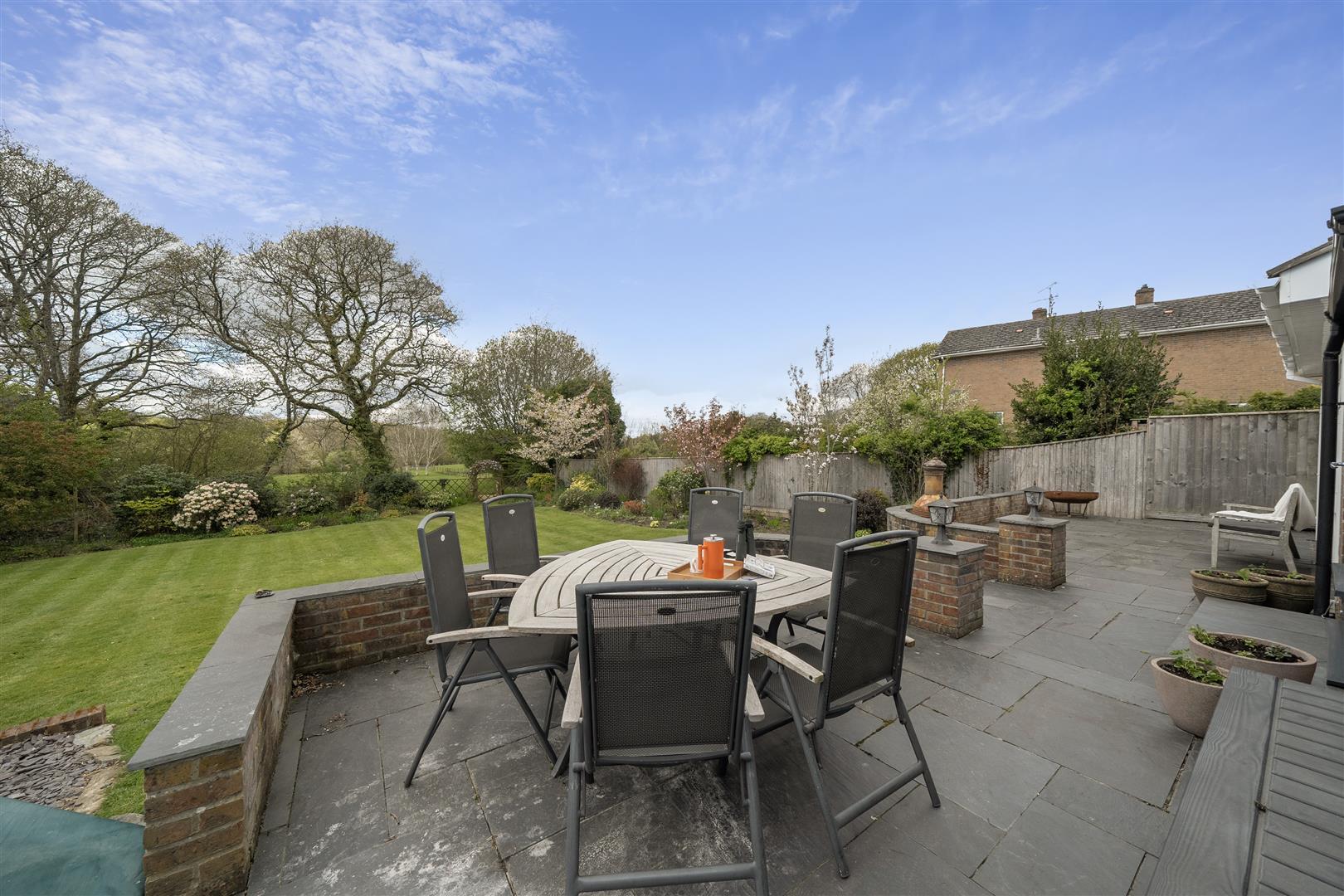 Property Image d92cb7f7-0f94-4538-9efa-3c39f4e05bab