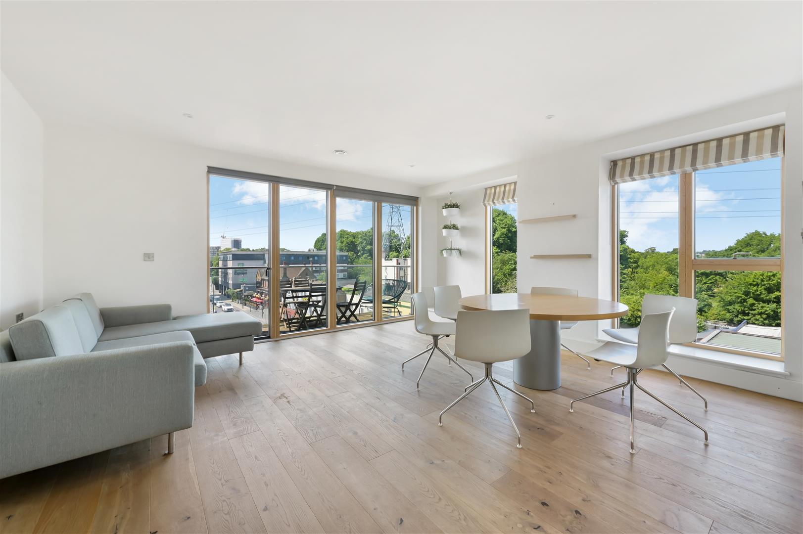 Property Image d93a80bd-780e-4719-b8f9-b0dc9939c15b