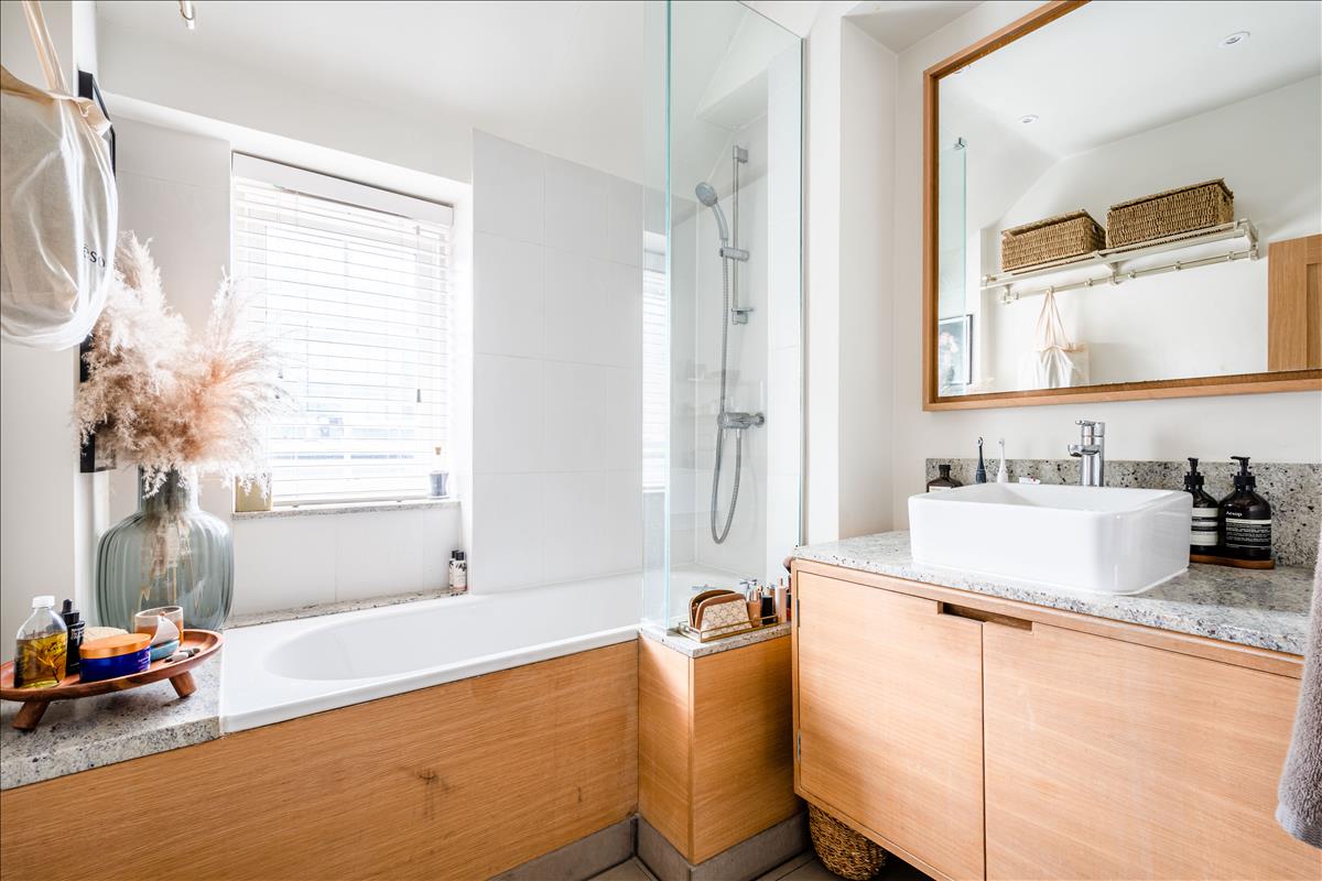 Top floor two bedroom two bathroom architecturally designed apartment for sale in Kings Cross