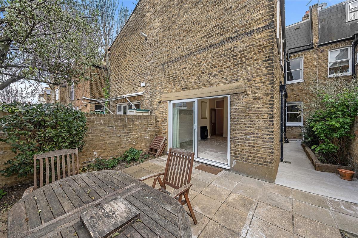 Property Image d959bbbc-8573-498d-a4f2-02c3a3e2753a