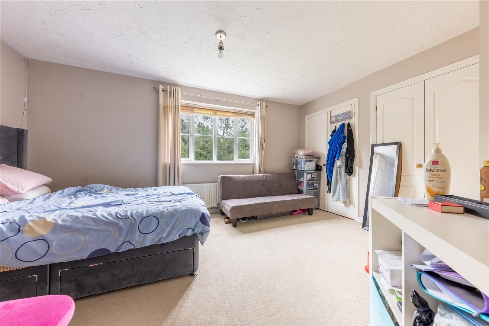 Property Image d96bcac7-d469-4dd8-8678-104948dd6c8c