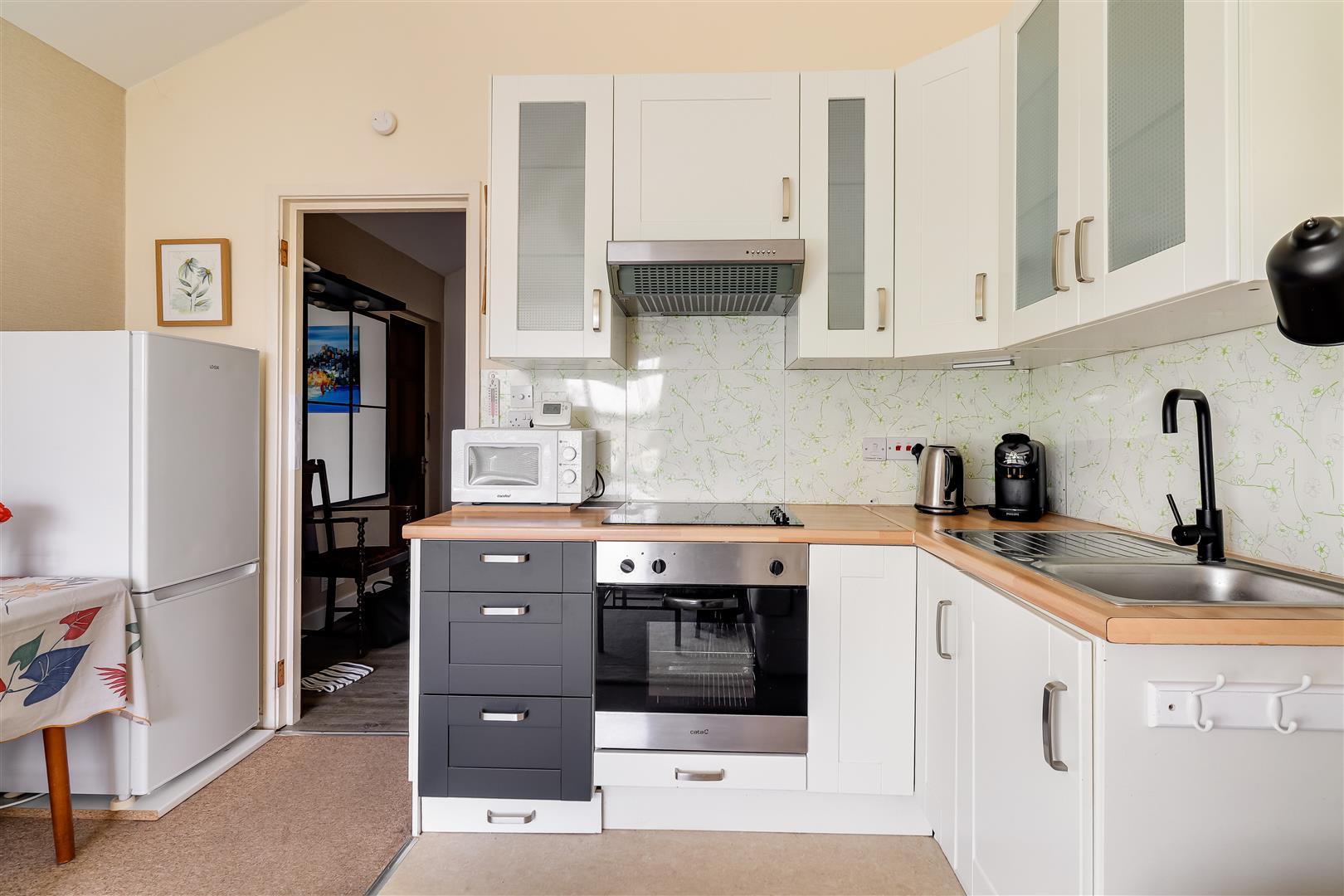 Property Image d96cb74b-de73-4bff-9b96-e08b97f6b3d0