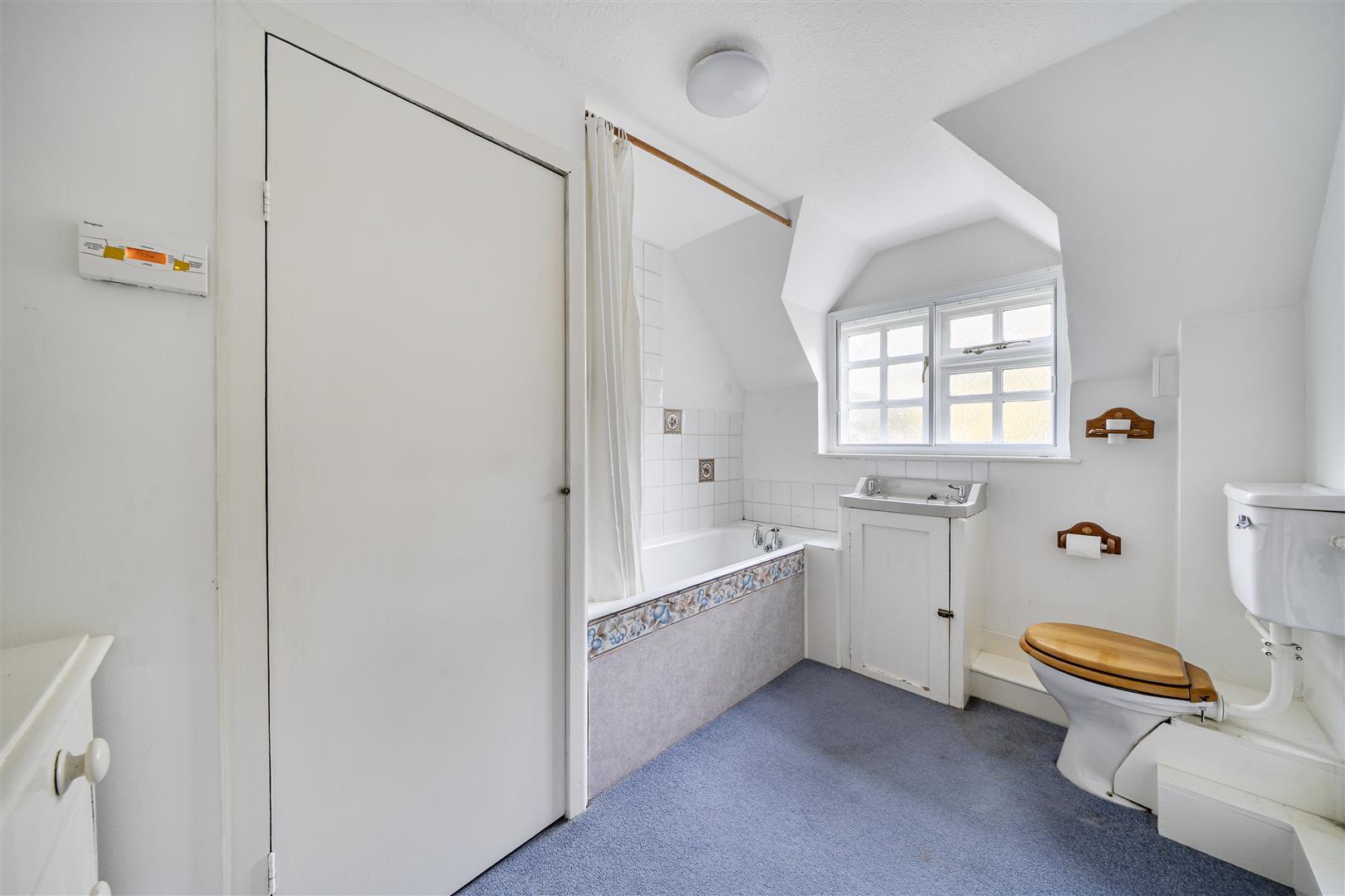 Property Image d96f67e2-e6c2-4d07-81a4-57c22db07c71