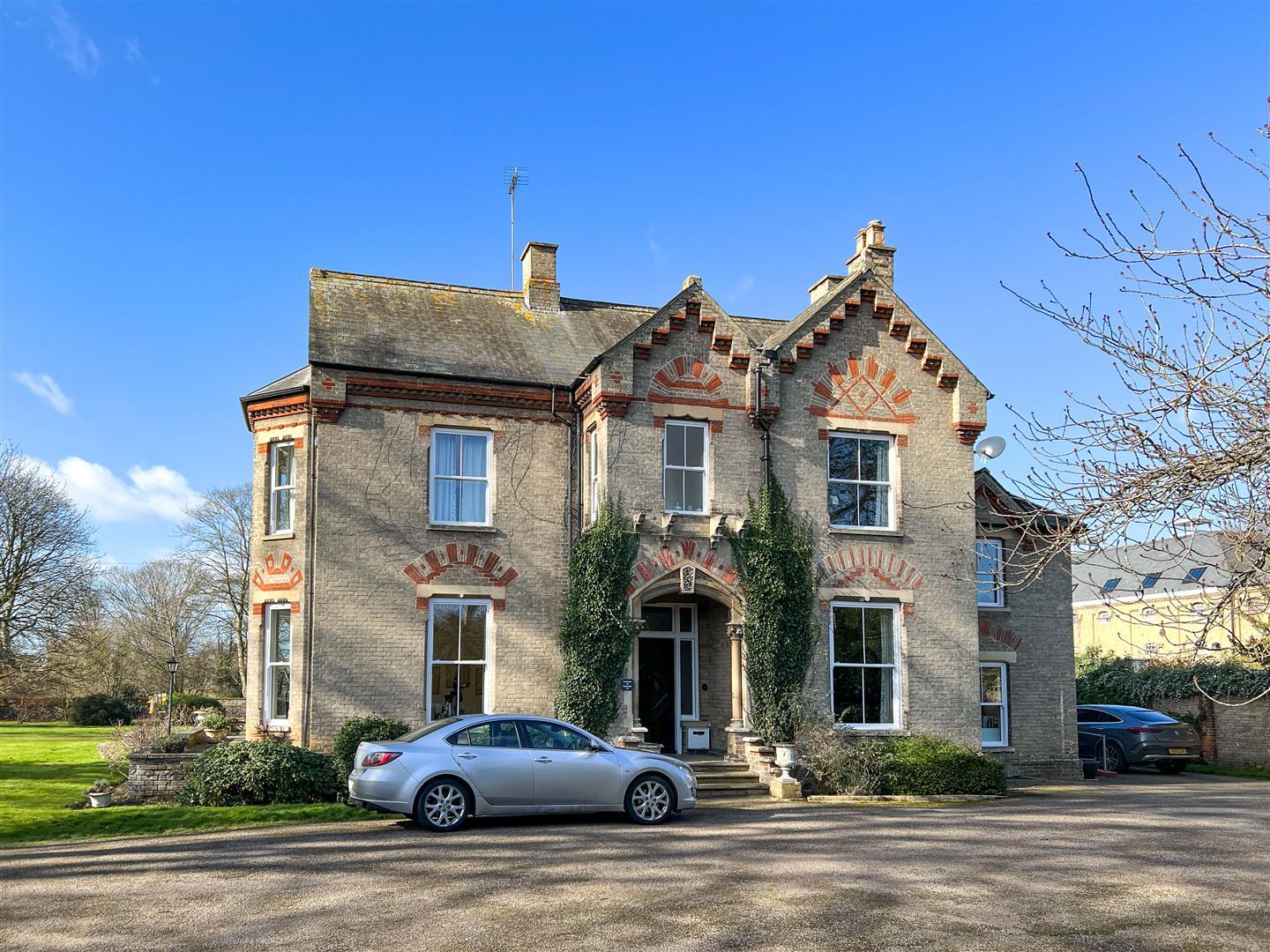 Property Image d97559a7-9cb8-4d73-b71f-cb632c5dd42f