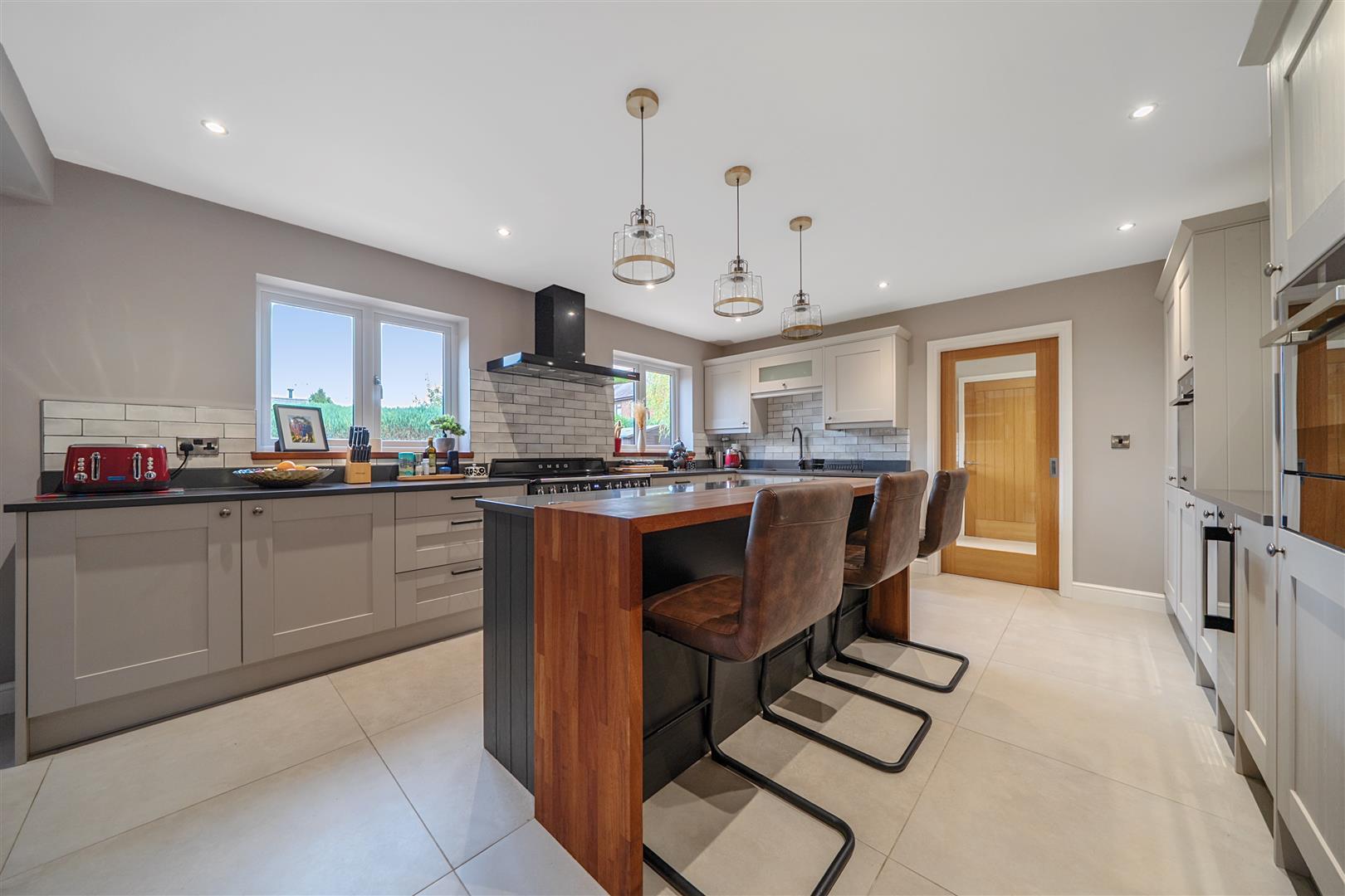 Property Image d9776de6-5a72-4be6-88bb-08a9db8c71f4
