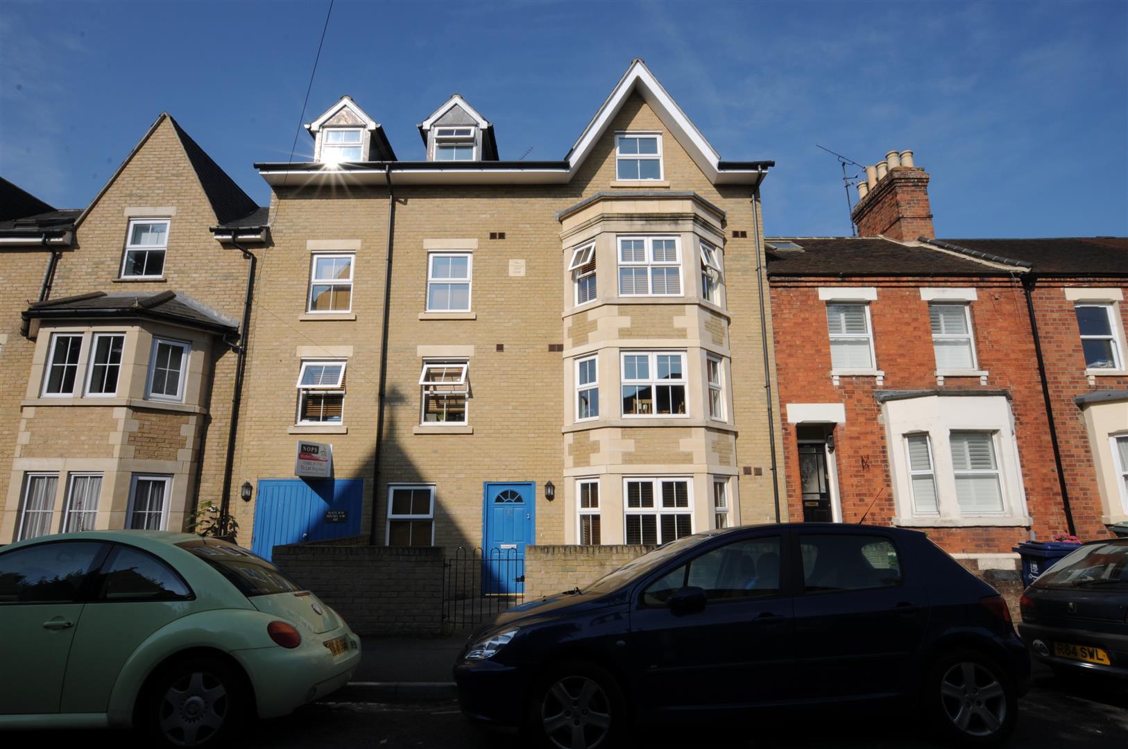 Property Image d978bb95-4a7e-40b7-851c-e2e876db8a53