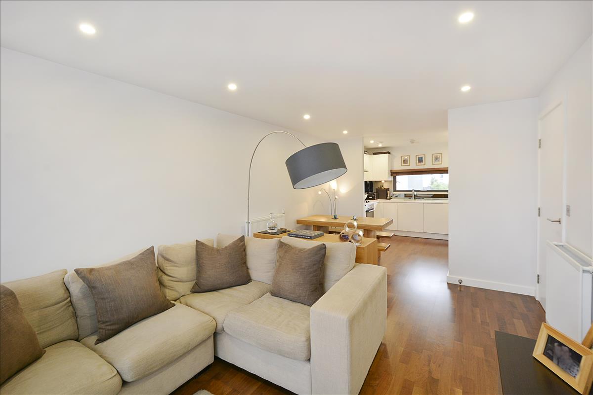 Property Image d994763a-bc57-48ce-b4b5-83d2d6437ab4