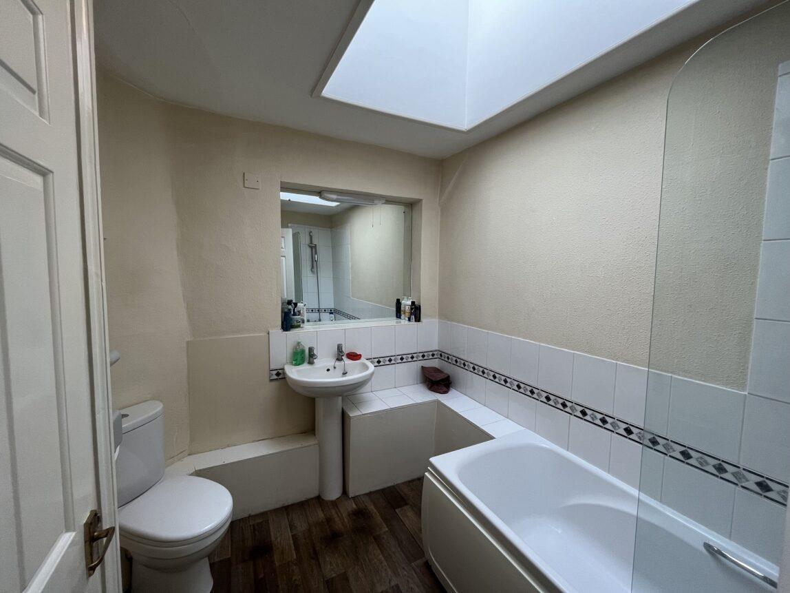 Property Image d9950e5e-6c5e-4d31-a20d-8a127c8e92a5