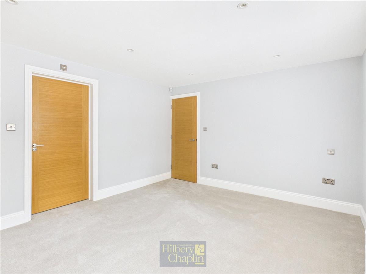 Property Image d99662b3-d6db-44f2-8458-383c16e8a30d