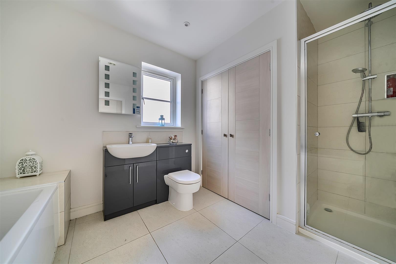 Property Image d99c3d3d-3c7f-46cf-820a-af97218e04a0