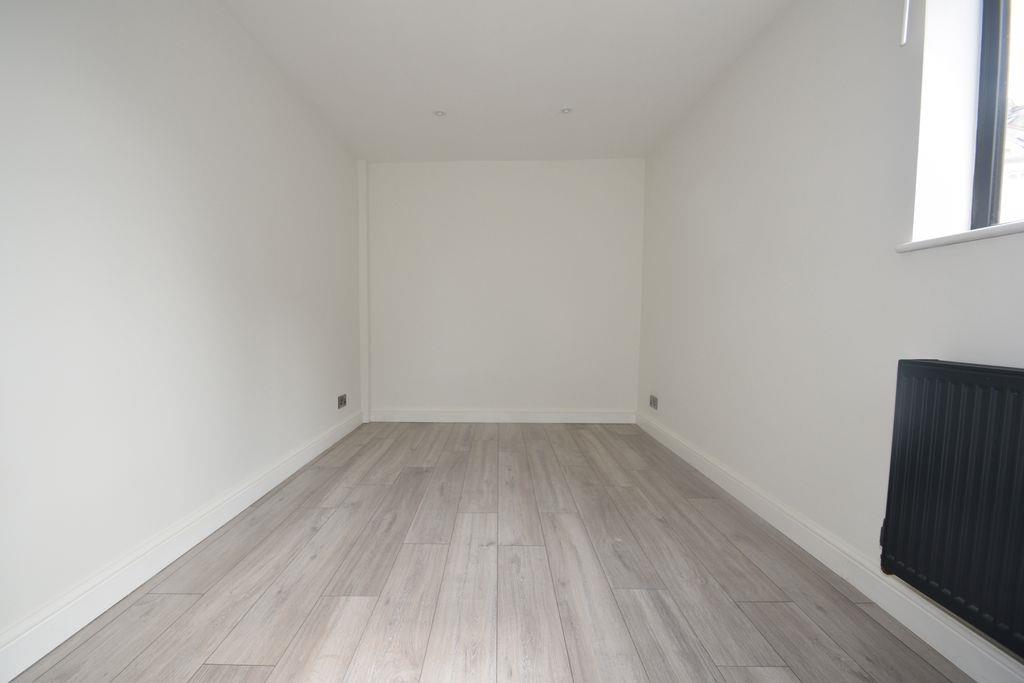 Property Image d9a840c7-c1e0-428a-ae05-00027fd8c862
