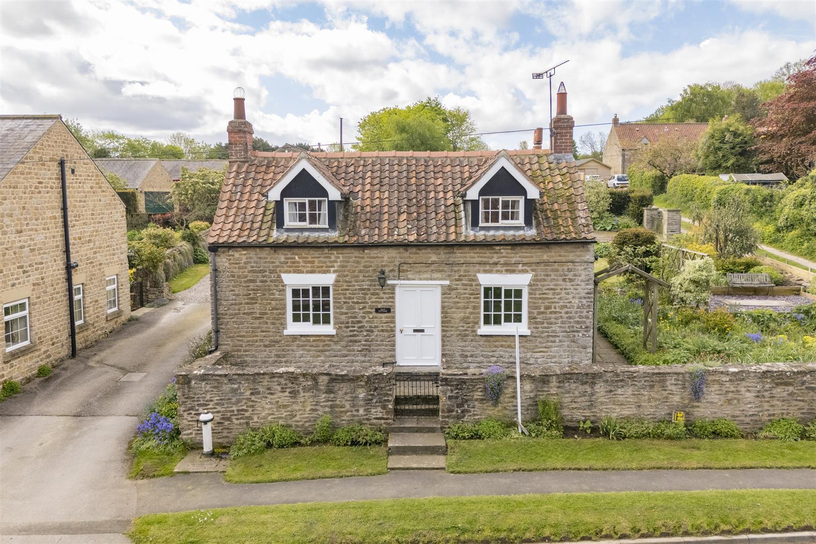 Property Image d9c385c0-394e-4540-8c23-f140265cc112
