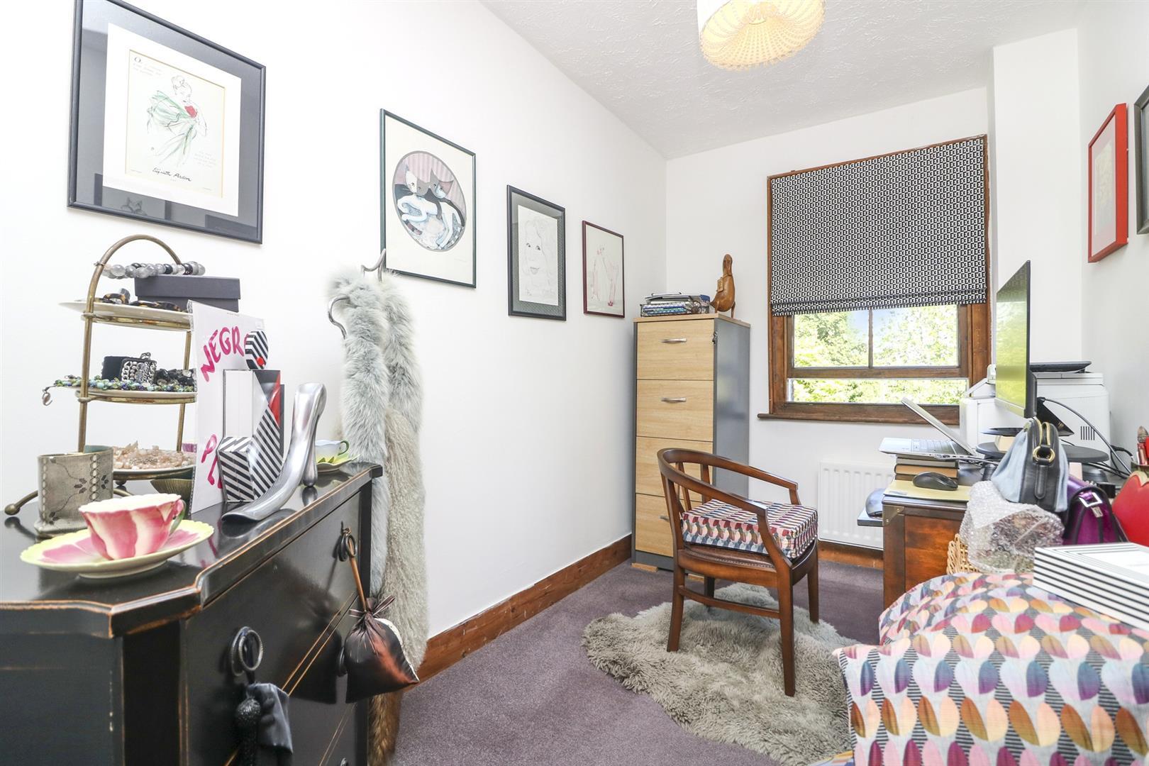 Property Image d9c3cd31-001b-4fe5-8eba-f0ecf40245bf