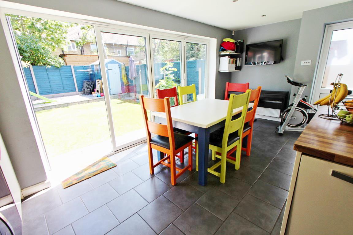 Property Image d9d26f87-5ee2-40e6-bb56-ab45fec5d0ee