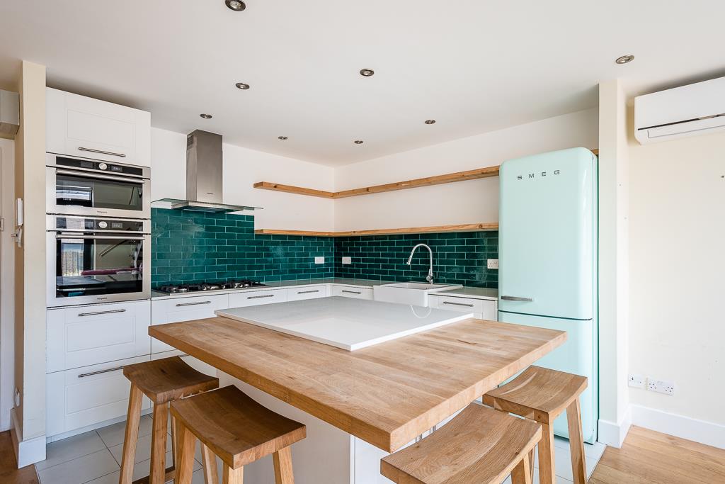 Property Image d9f0f94b-4c81-4859-8336-aa11a8b47ae9