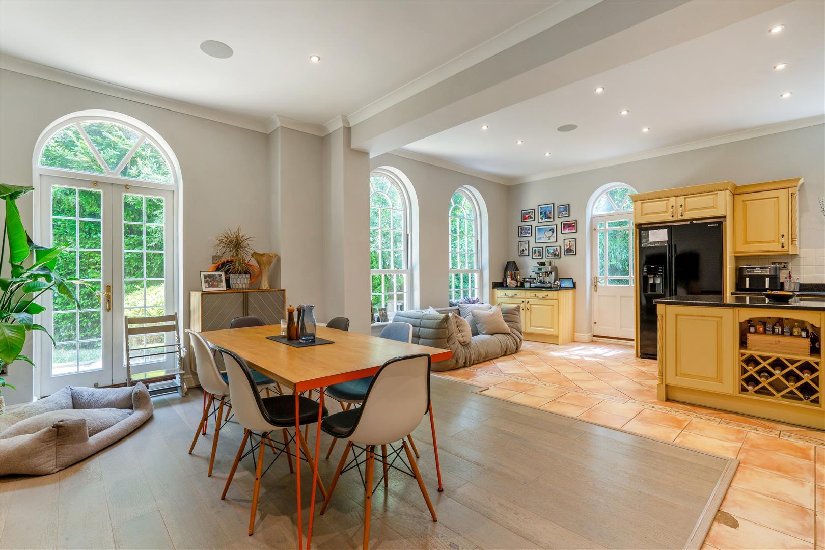 Property Image d9f21f7e-decc-4165-8ba9-8656bf765a3a