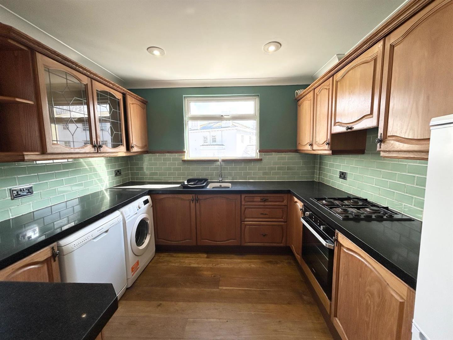Property Image d9f95cc8-5b6d-48bc-bbc1-ac80820ee56d