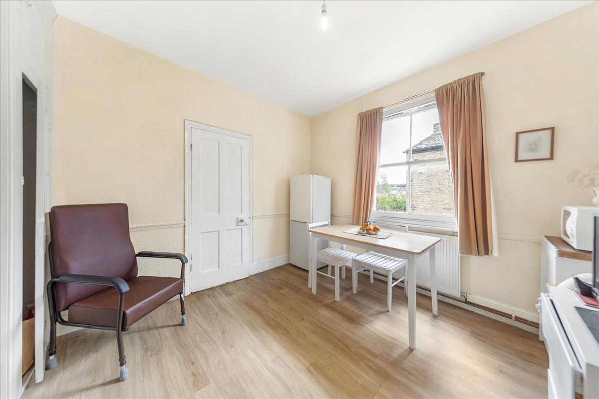 Property Image da0e6b16-72bc-46b9-a114-bd9f94ffb081