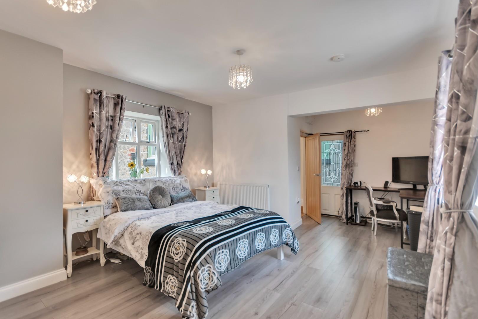 Property Image da2d7e47-61c5-4525-8f8b-555f82441ed3