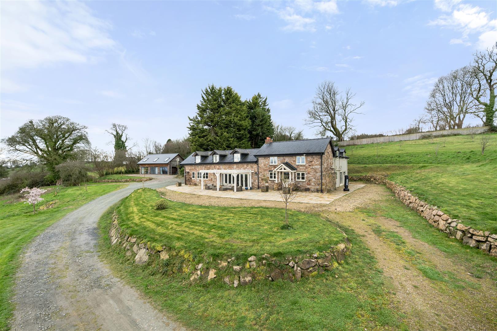 Property Image da6e8eca-5b41-441f-a133-6638a1a4e761