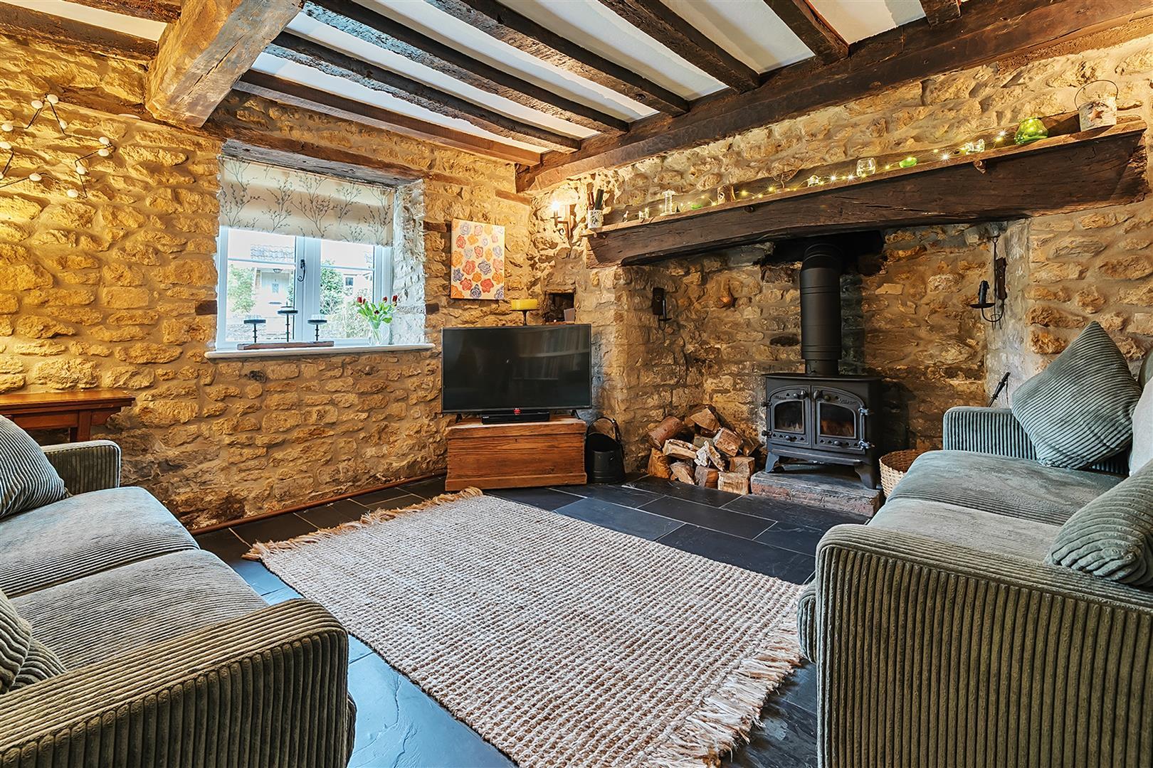 Property Image da6f6496-2d21-4db5-ba34-1bc3bd58618d