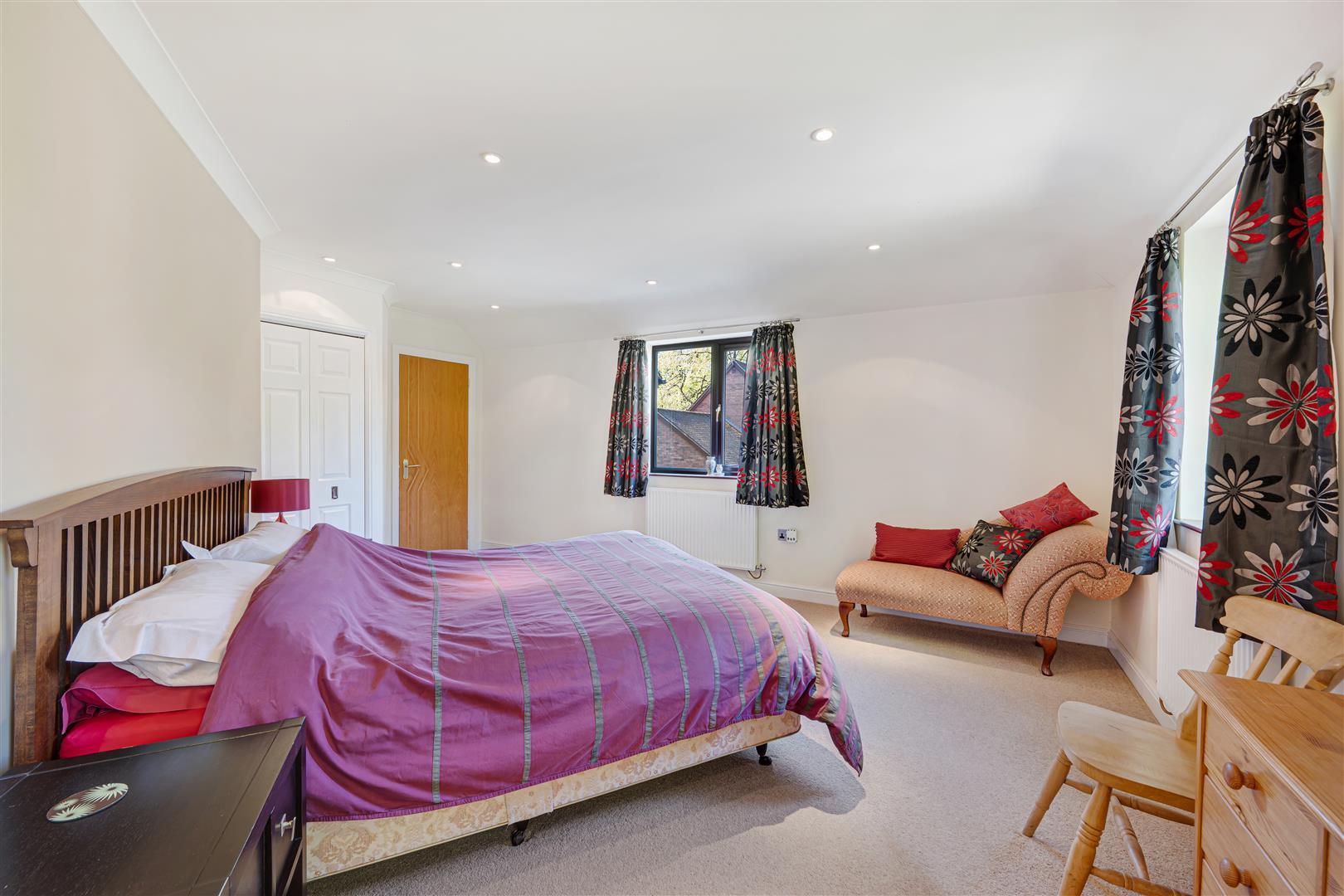 Property Image da863416-6418-41a4-89e5-048633c00430