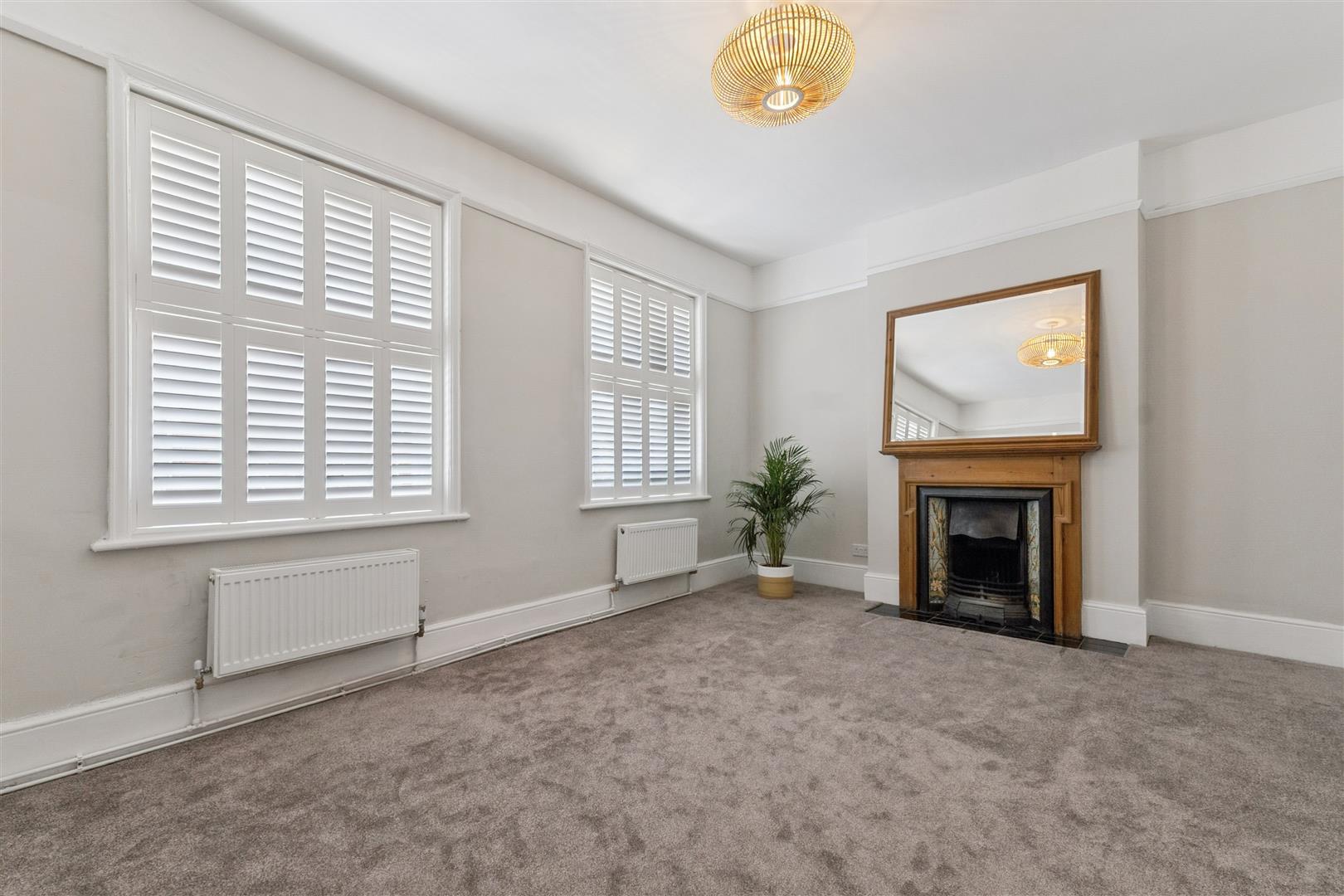 Property Image da936b3c-2d63-422f-8d34-13973a99ec64