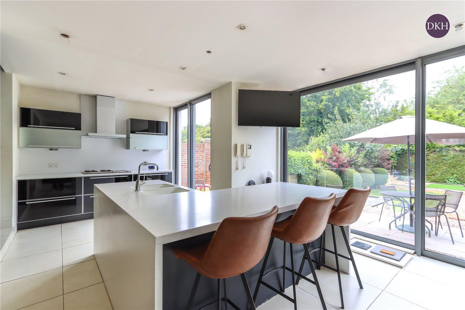 Property Image da99dfb3-f259-4ee5-8b64-2544b23096d1