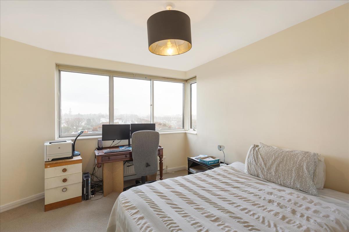 Property Image dab3c319-386b-4c41-984a-cf578e16a551