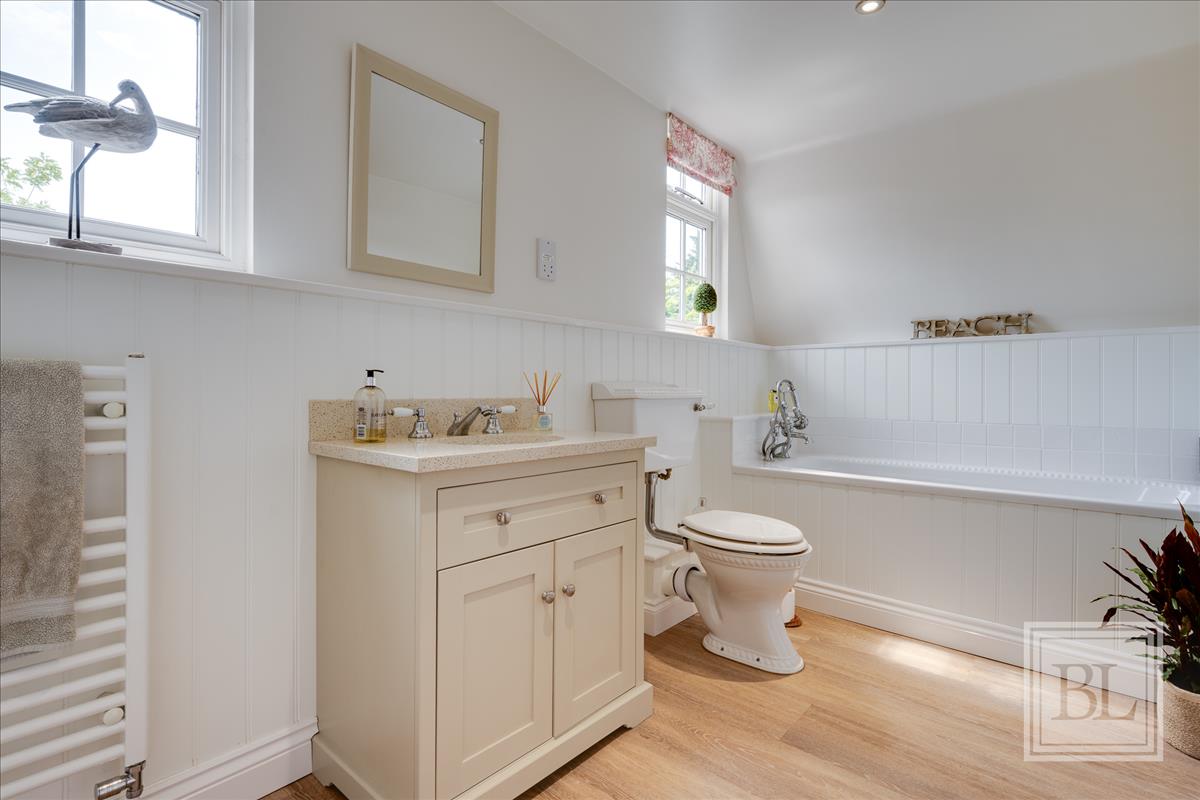 Property Image dae2a742-3343-4322-b854-81412a7a5ddb