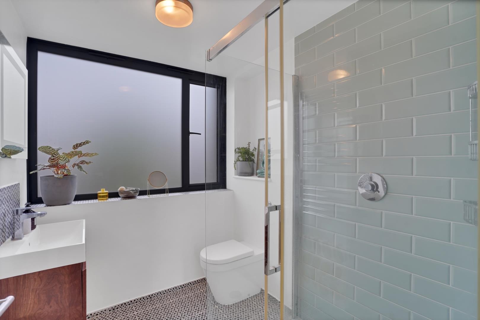 Property Image db1ecfc9-bc24-46a3-a4cc-c8b10f693e95