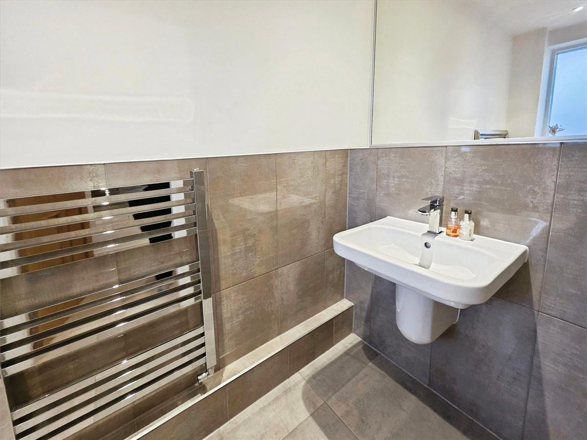 Property Image db3eefe7-78ea-42c1-bedb-4bf5ba3081f1