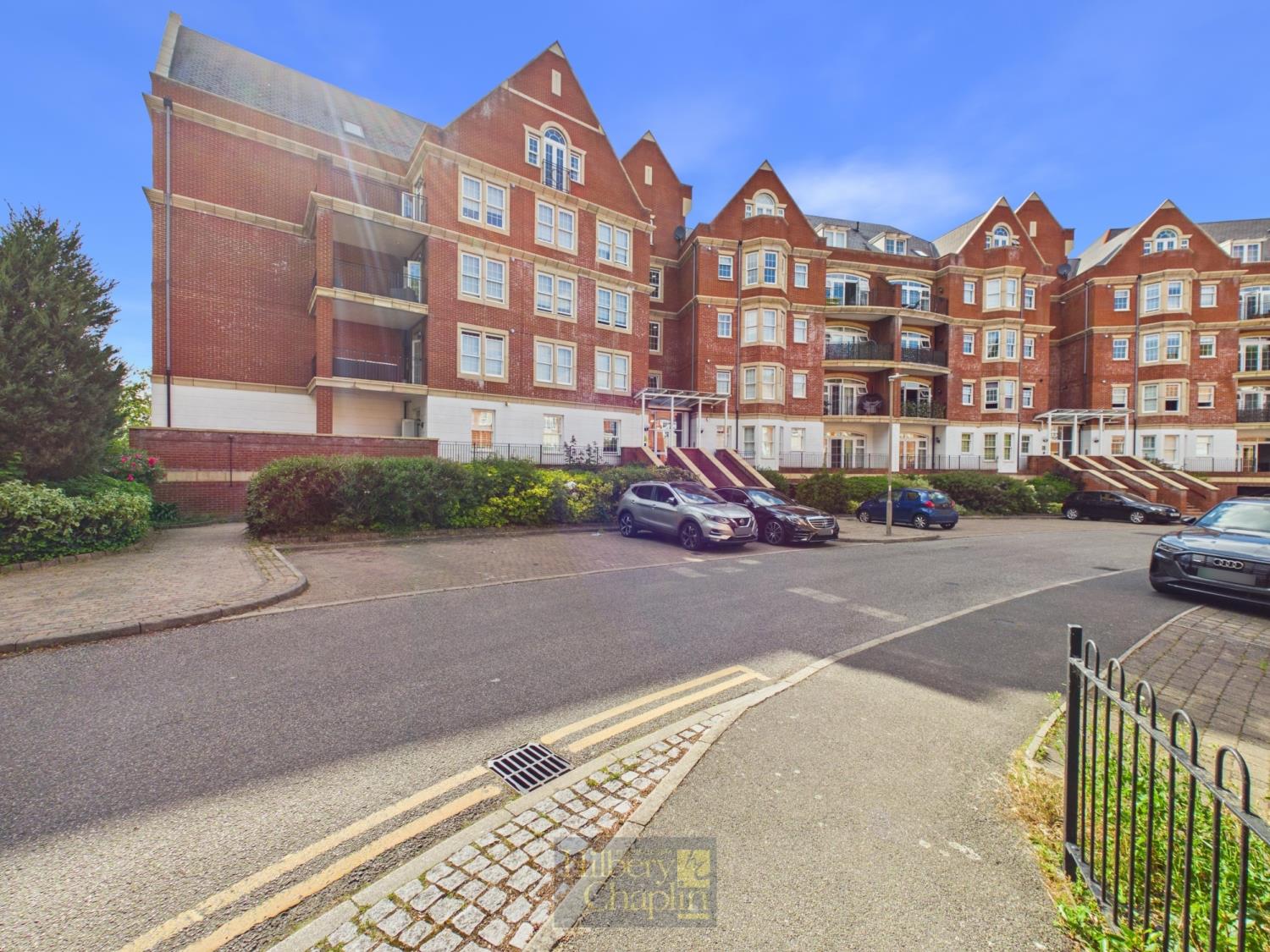 Property Image db496101-b9d8-439c-93c0-36a6663818fd