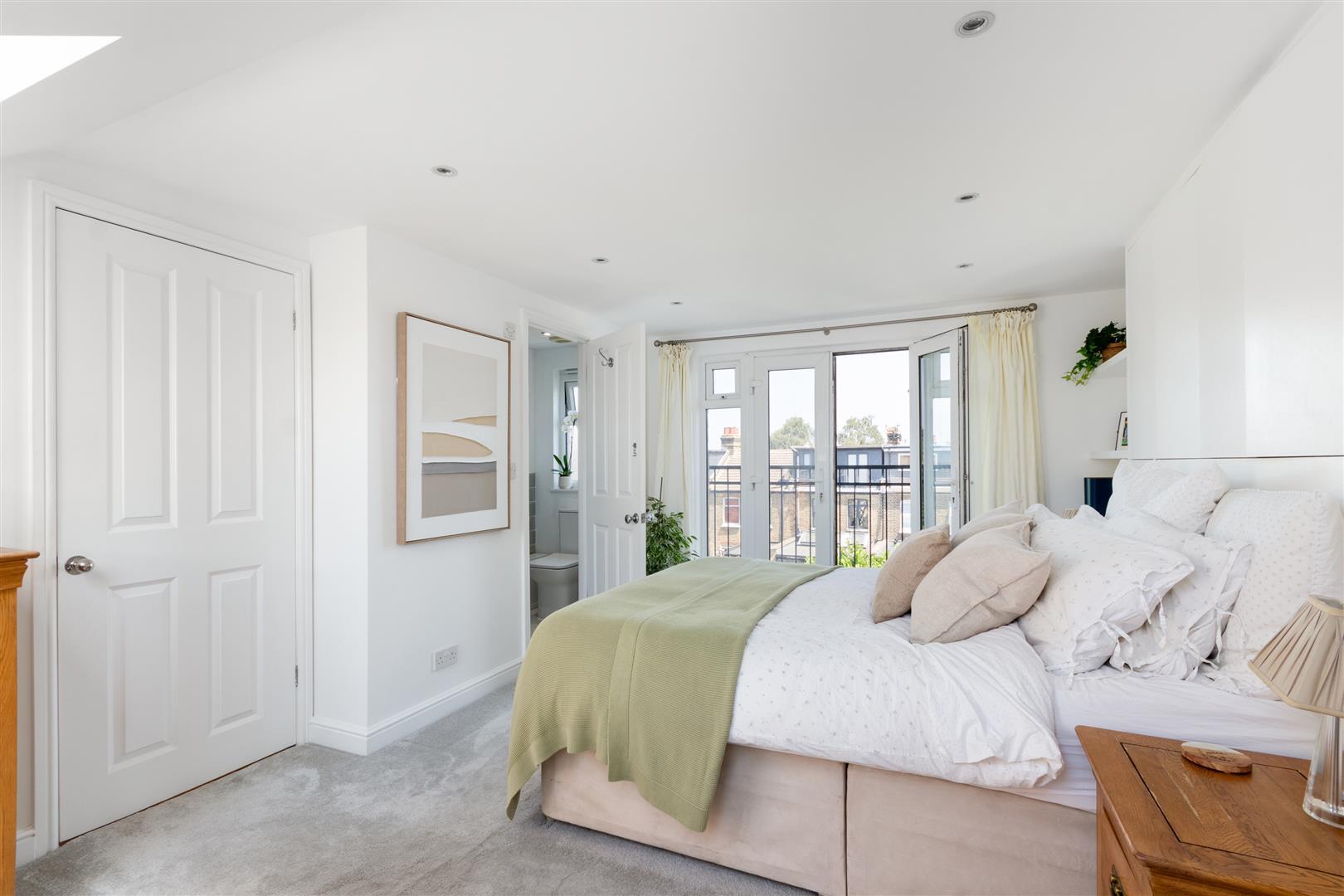 Property Image db599f9f-edc2-44ec-8a6b-ba80ff79c8a8
