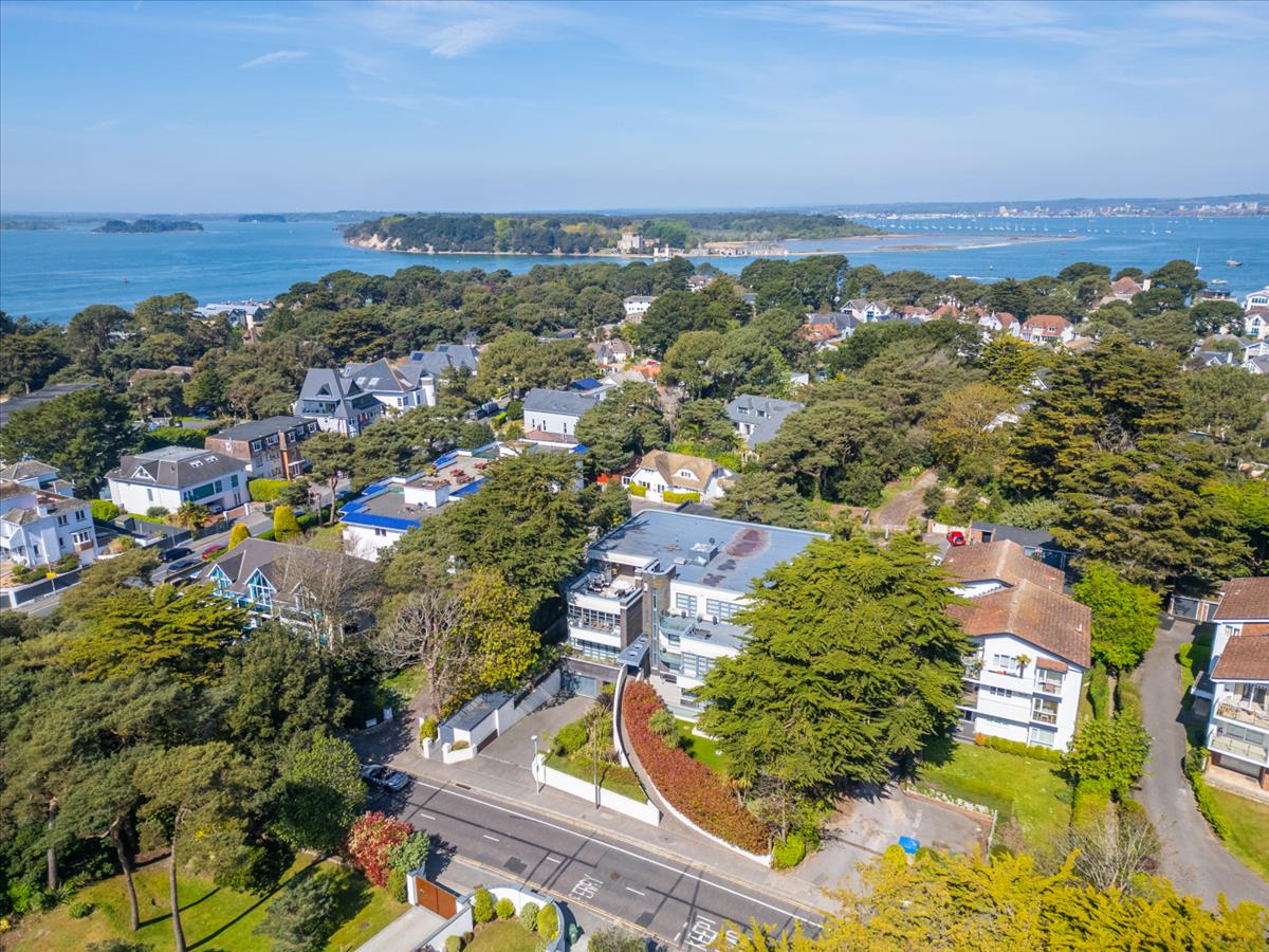 Property Image db61bb36-f55a-42ad-a143-bfd35d37363a