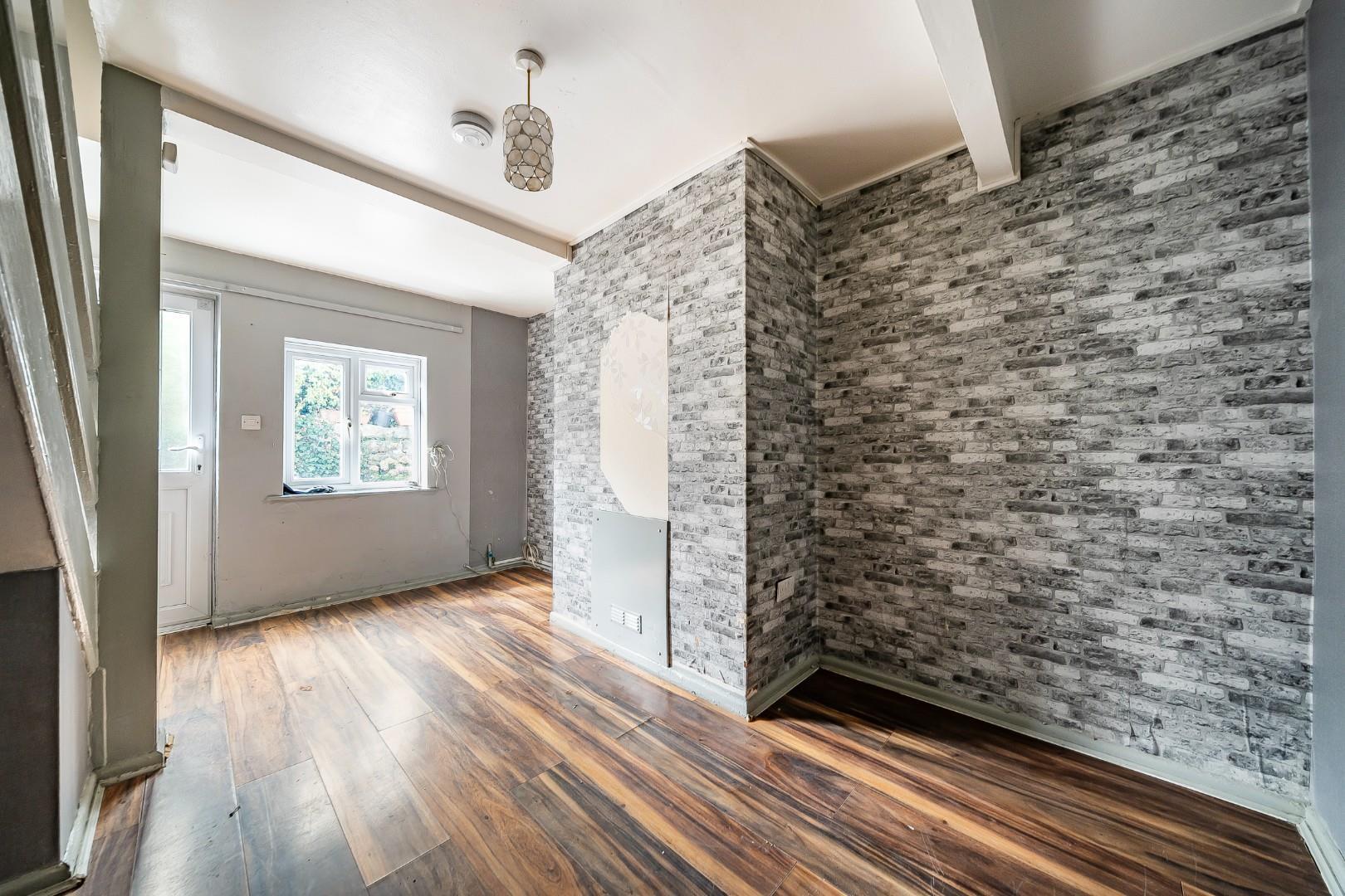 Property Image db6a271d-0fa2-4eb8-9040-a0ecc95533ea