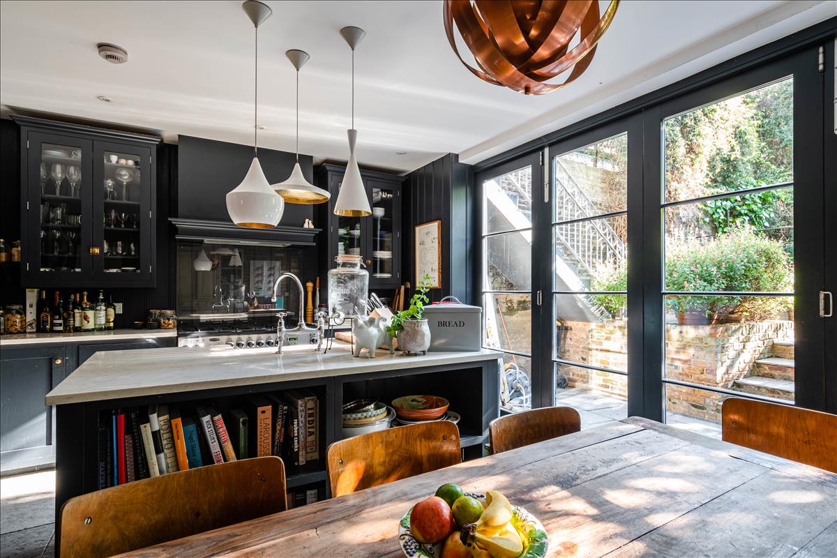 5 bedroom town house for sale London Fields, E9