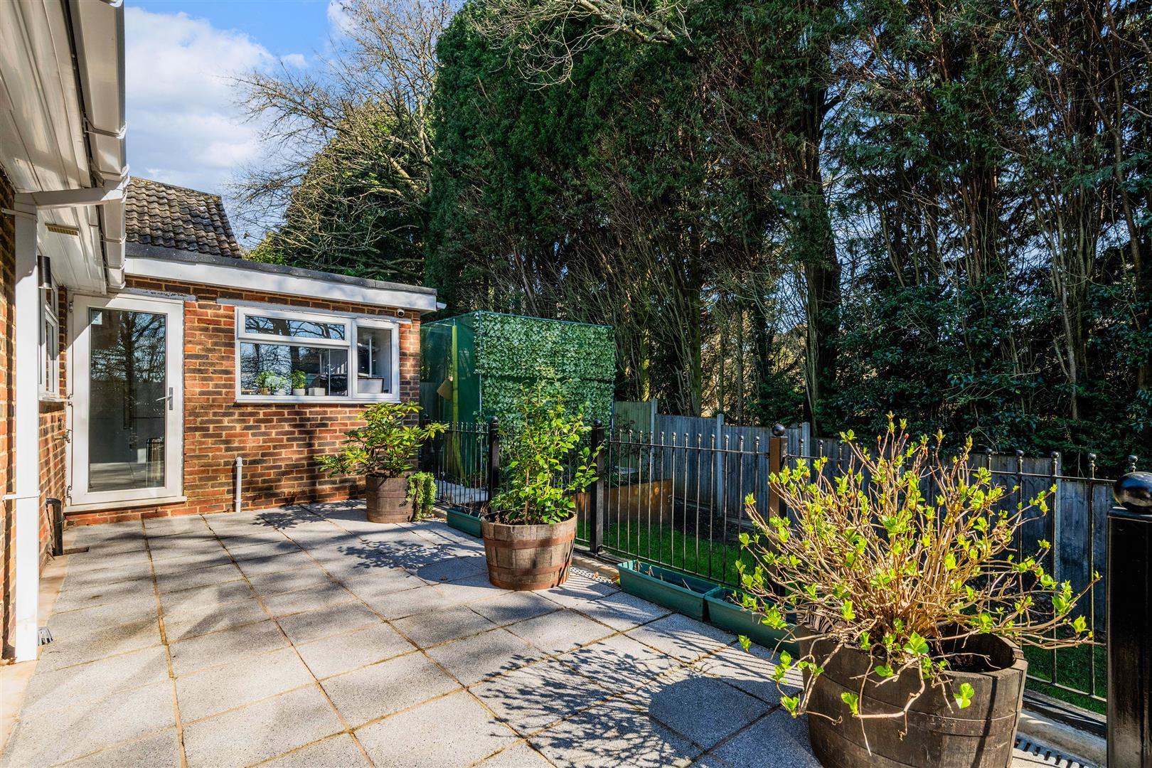 Property Image dba70963-db02-494a-9b89-e86f43397c29