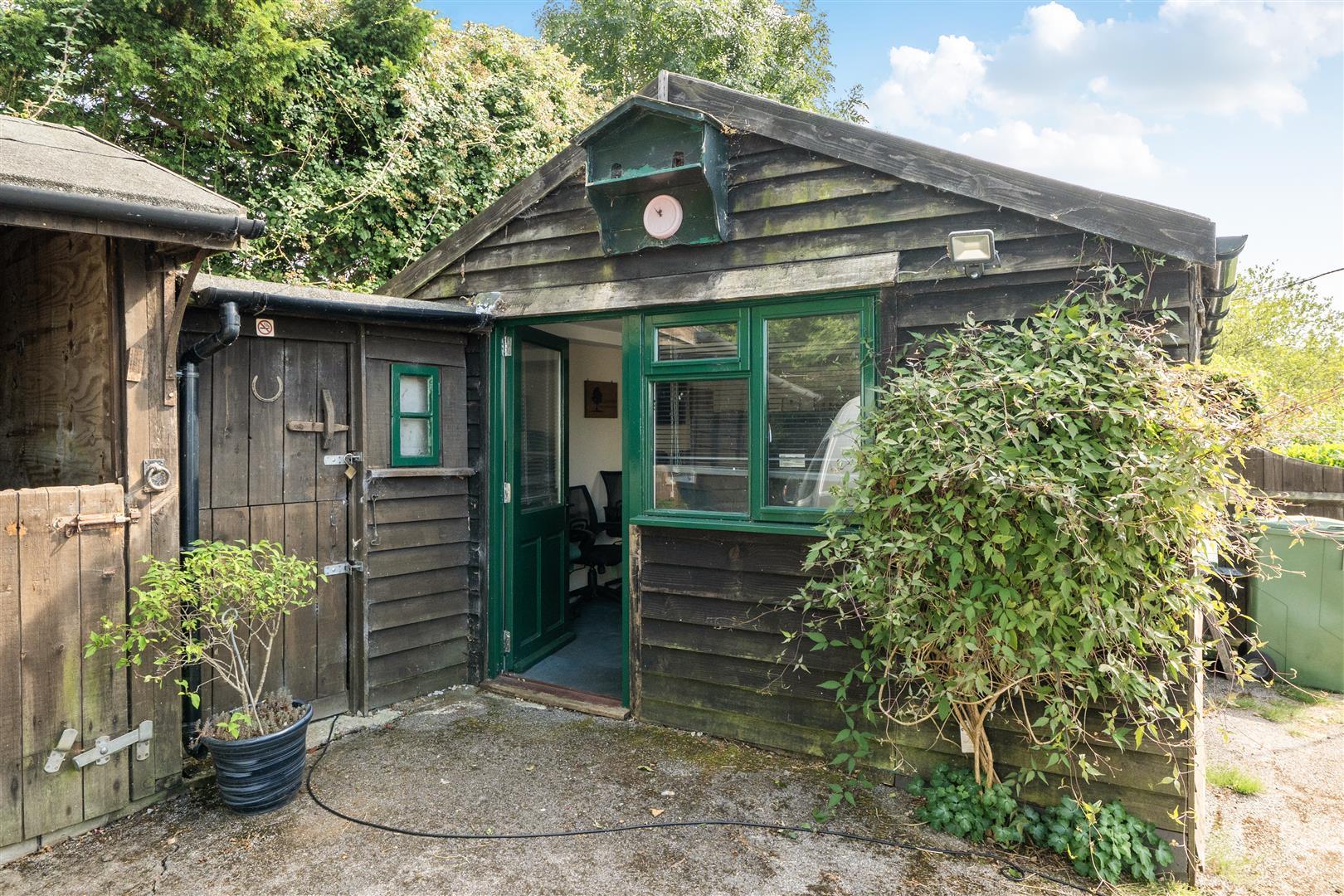 Property Image dbb7f2c6-da5f-4b43-b64e-565fc8a26b1b